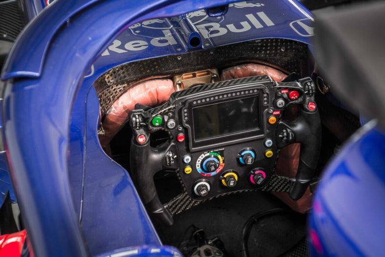Authentic Formula 1 Toro Rosso STR14-04 2019 P2 finishing rolling chassis, engineering collector display