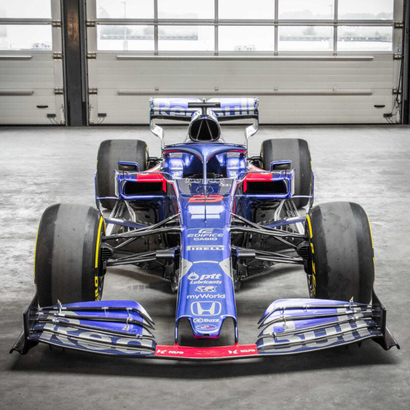 Authentic Toro Rosso STR14-04 2019 P2 finishing rolling chassis, Formula 1 collector display and motorsport engineering icon