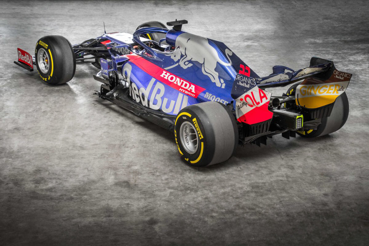 LOT 004 - 2019 Toro Rosso STR14-04 - F1® P2 Finishing Rolling Chassis