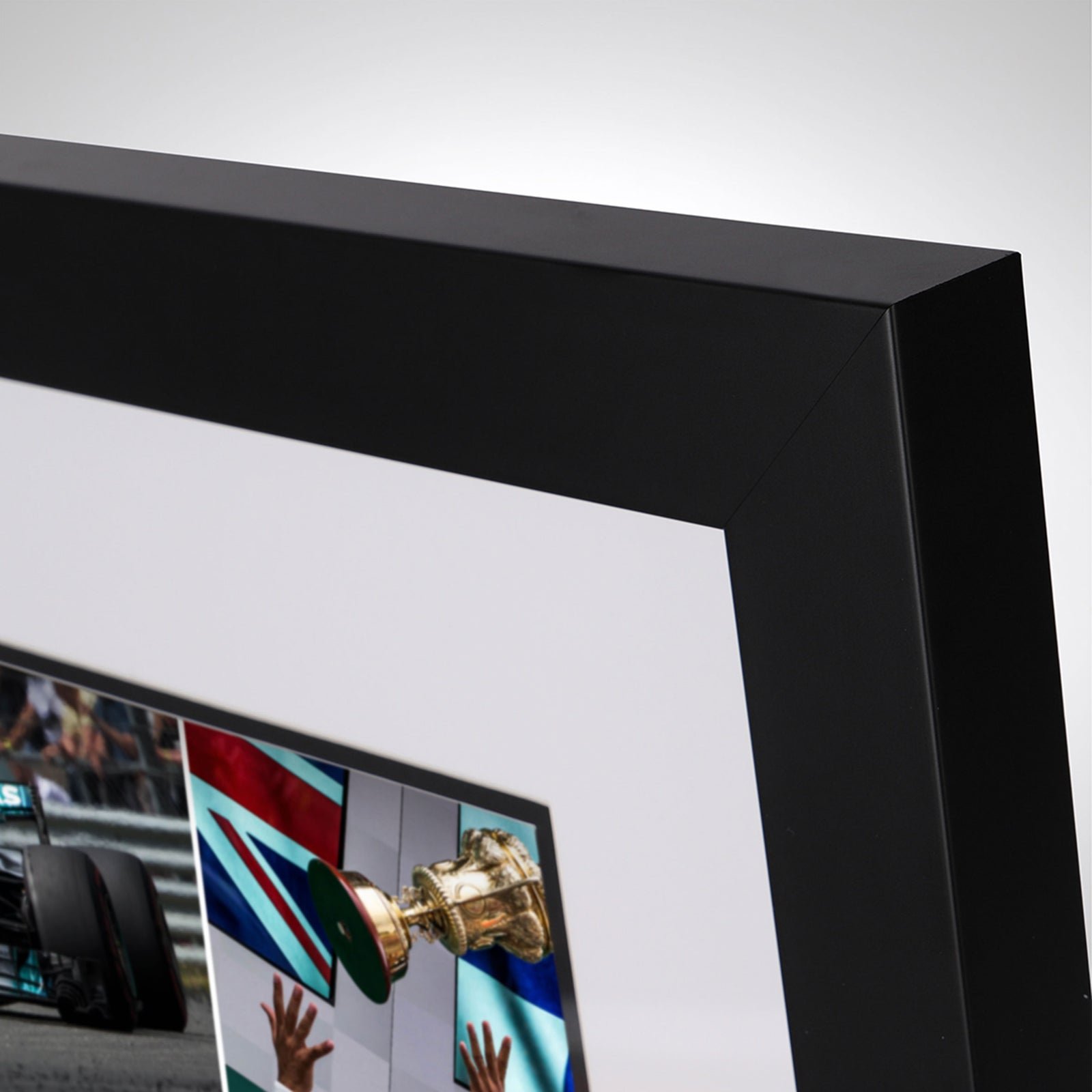 Lewis Hamilton Limited-Edition 2017 Bodywork & Photos – British GP