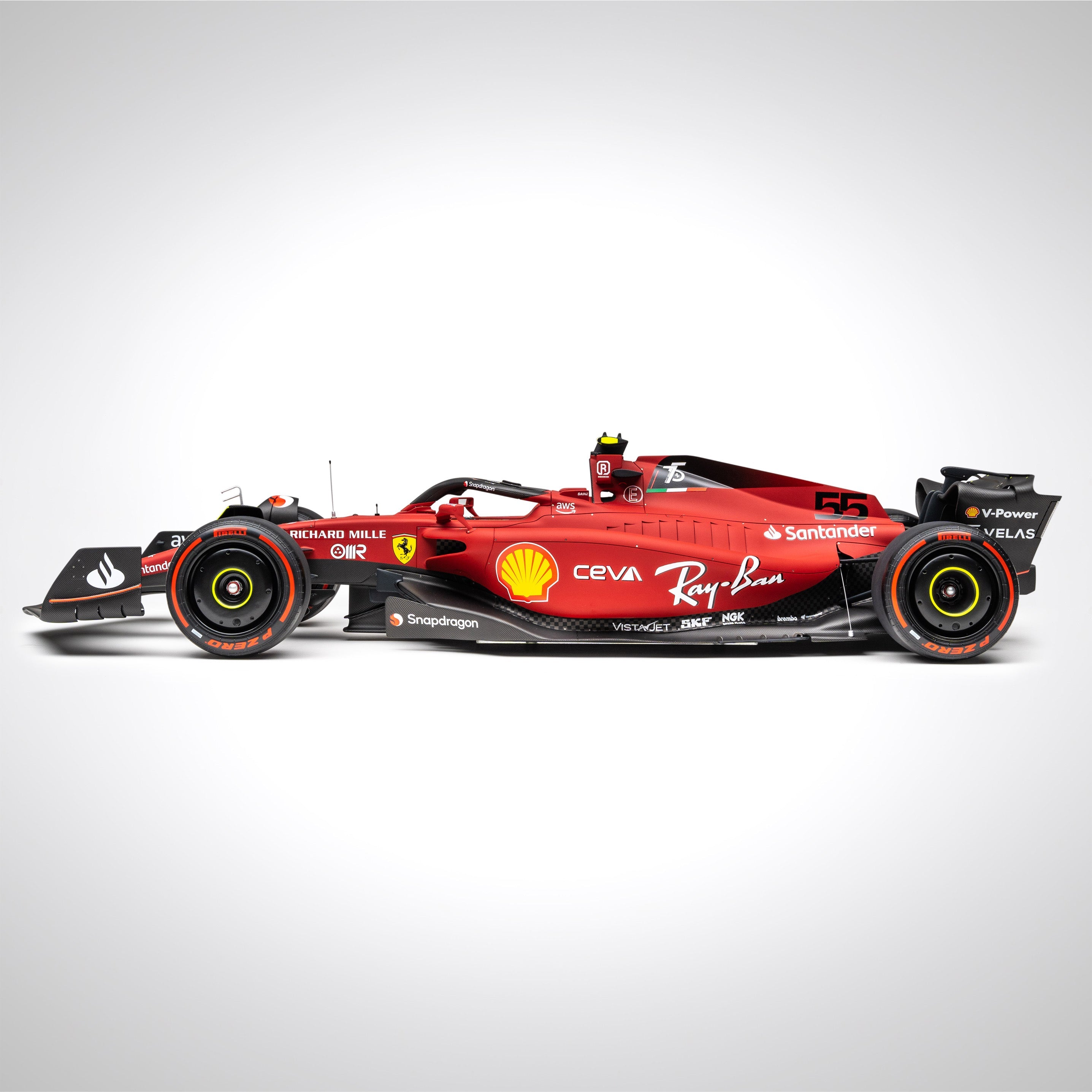 Carlos Sainz 2022 Scuderia Ferrari F1-75 1:8 Scale Model – Bahrain GP