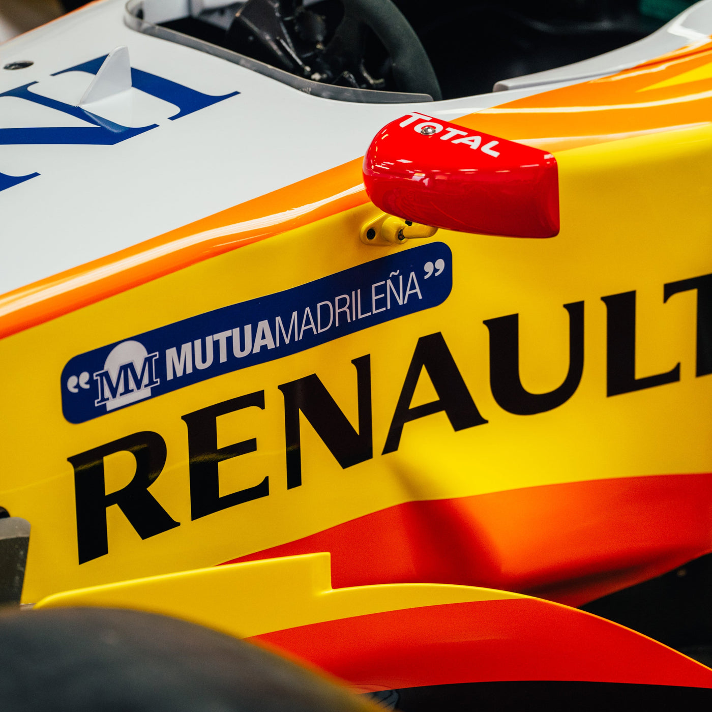 2009 Renault R29 Official F1® Show Car