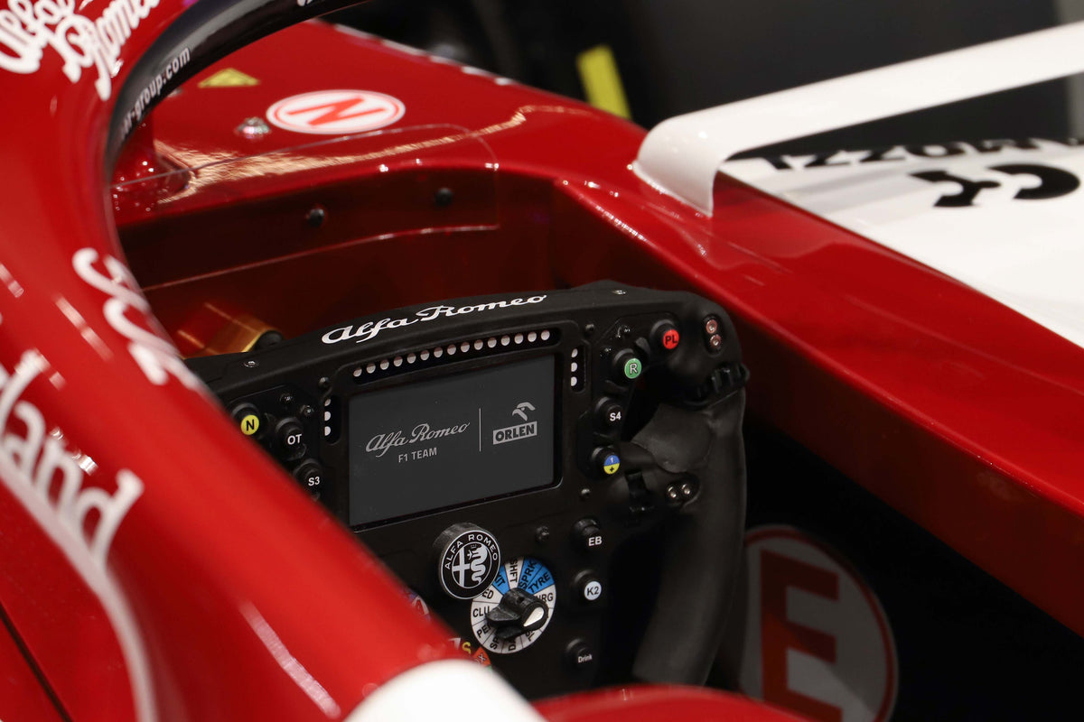 Alfa Romeo C42 2022 Italian Grand Prix Formula 1 show car, full-size Formula 1-inspired display vehicle for collectors and exhibitions