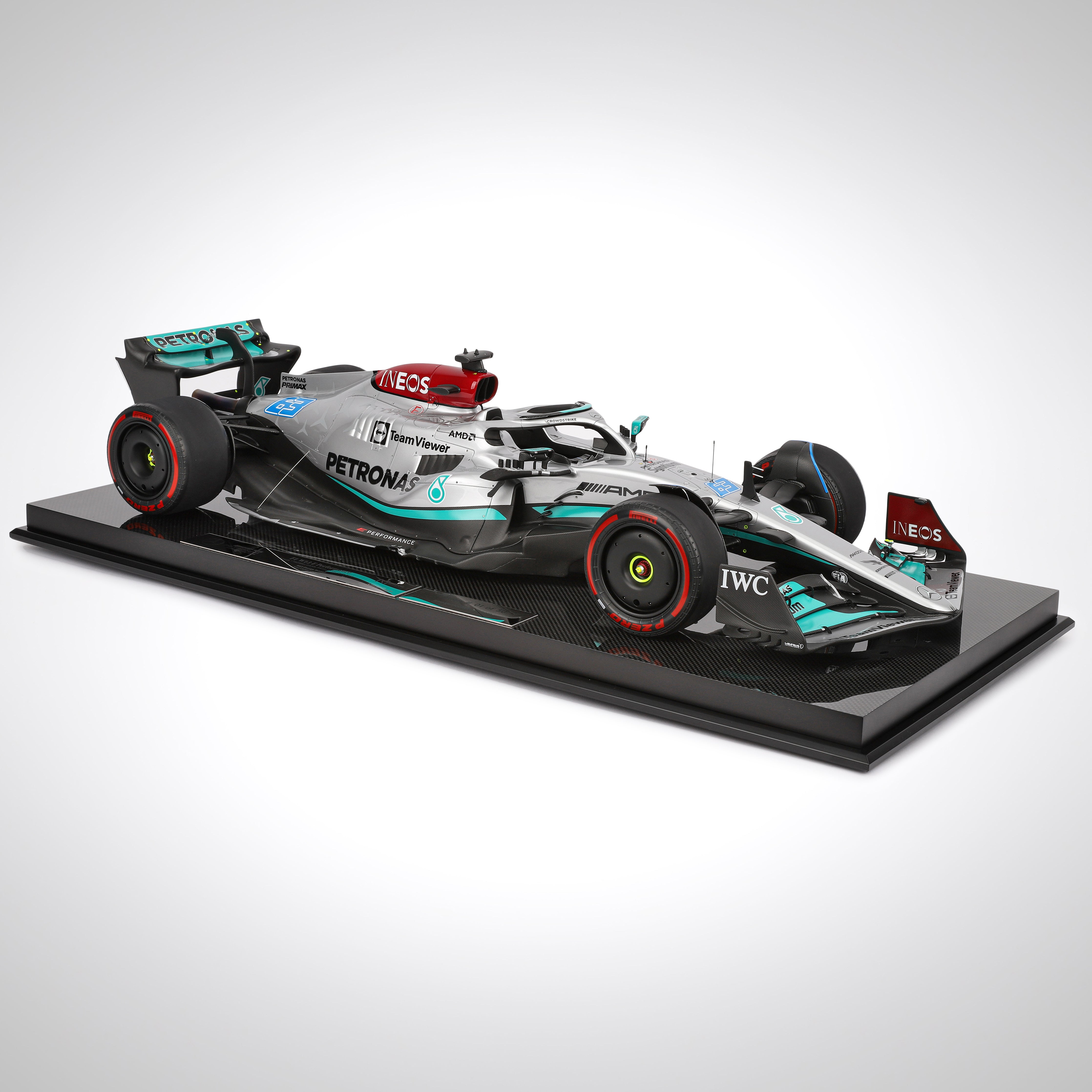 George Russell 2022 Mercedes AMG Petronas F1 Team W13 E Performance 1