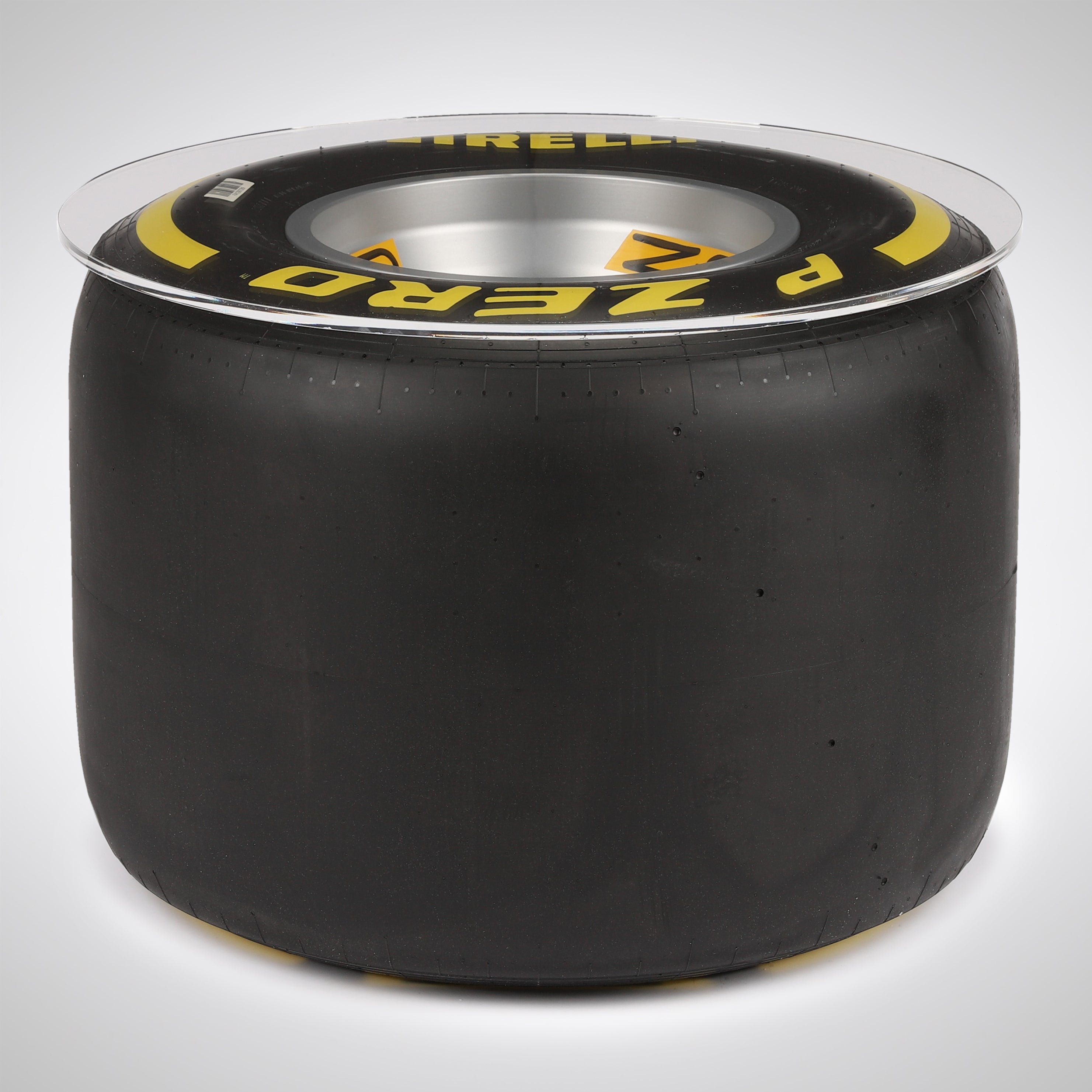 Pirelli 2018 Wheel Rim & Tyre Table - Yellow Soft Compound